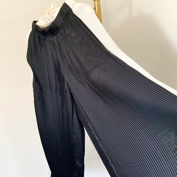 Aritzia Golden TNA flowy pants - Picture 1 of 8